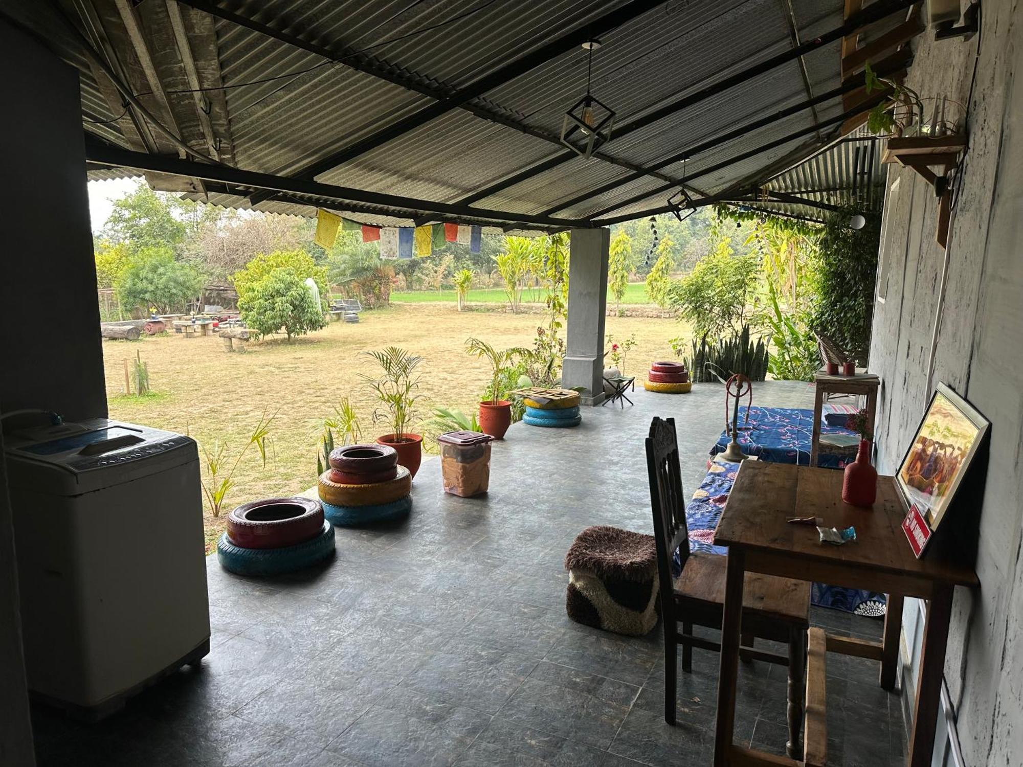 Dreamwoods A Travellers Farm Vandrarhem Dharamshala Exteriör bild