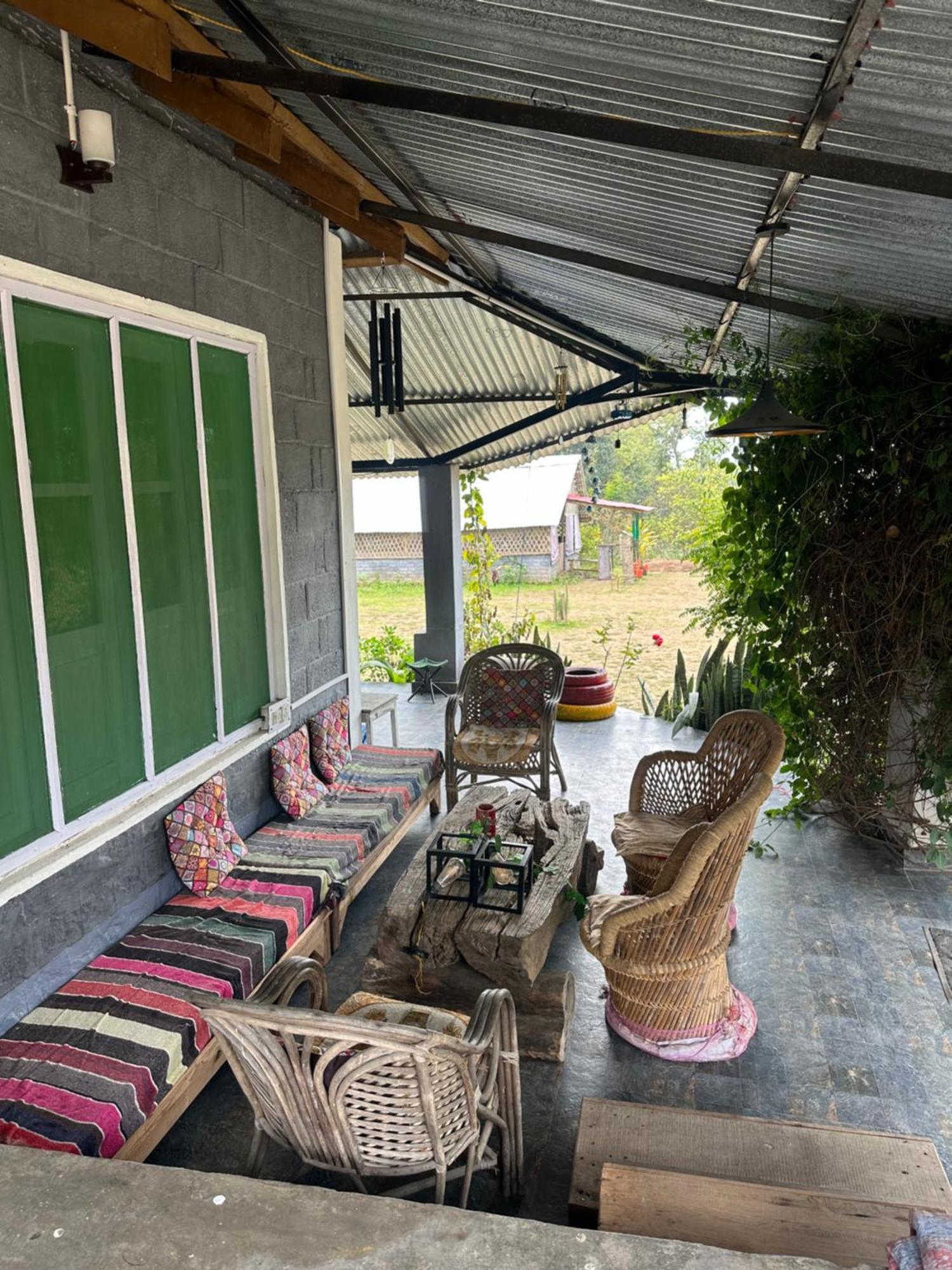 Dreamwoods A Travellers Farm Vandrarhem Dharamshala Exteriör bild
