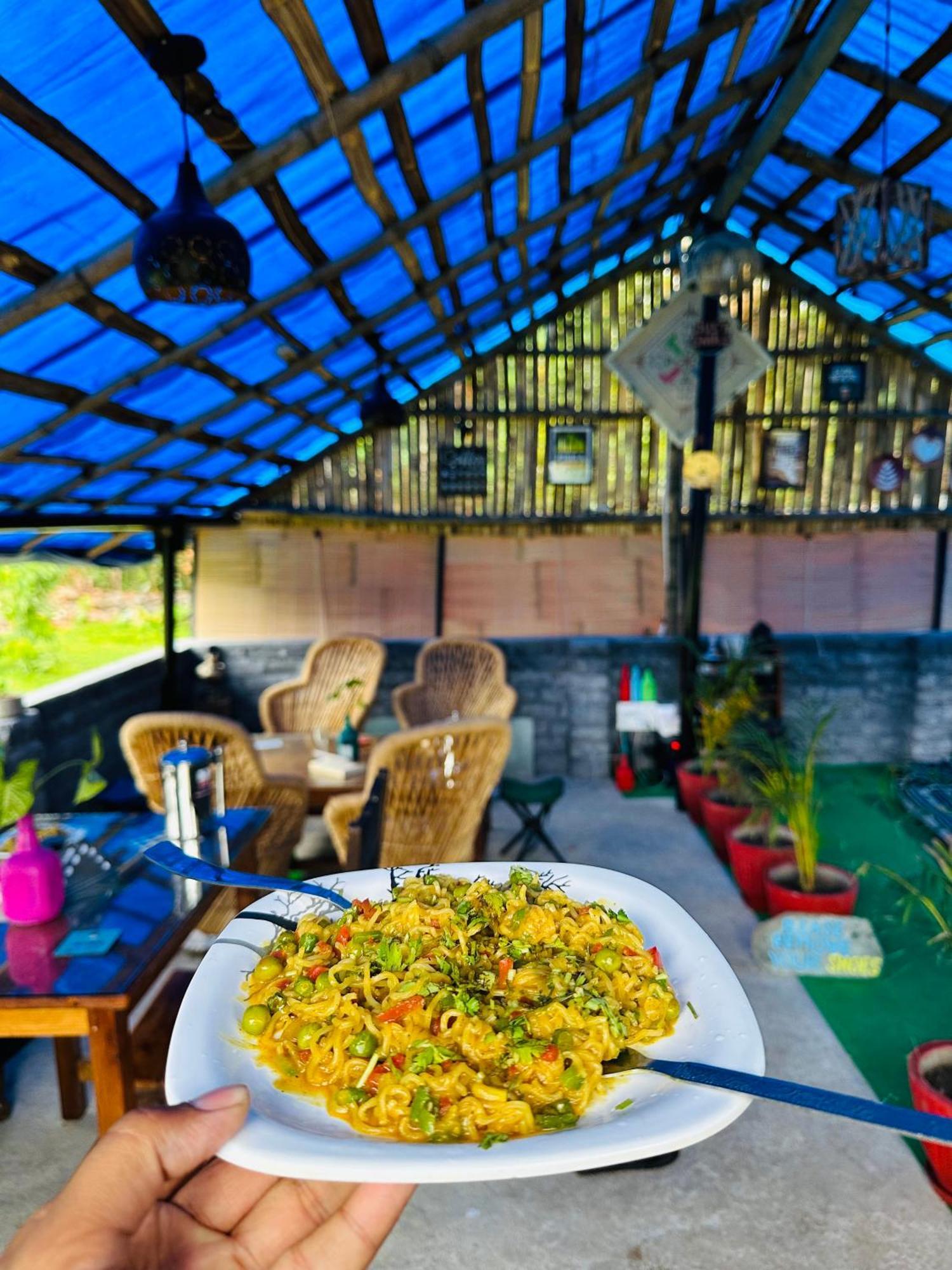 Dreamwoods A Travellers Farm Vandrarhem Dharamshala Exteriör bild