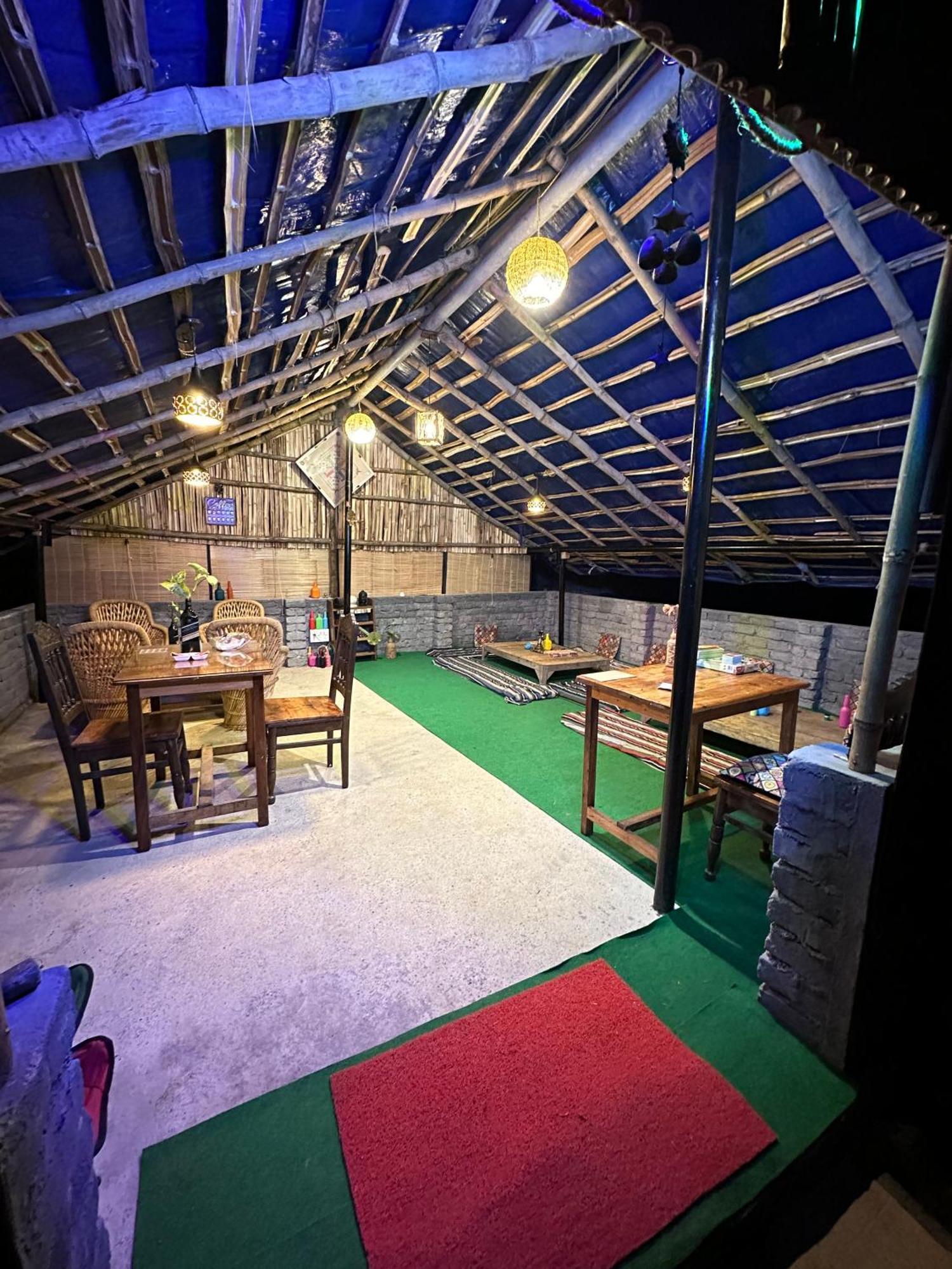 Dreamwoods A Travellers Farm Vandrarhem Dharamshala Exteriör bild