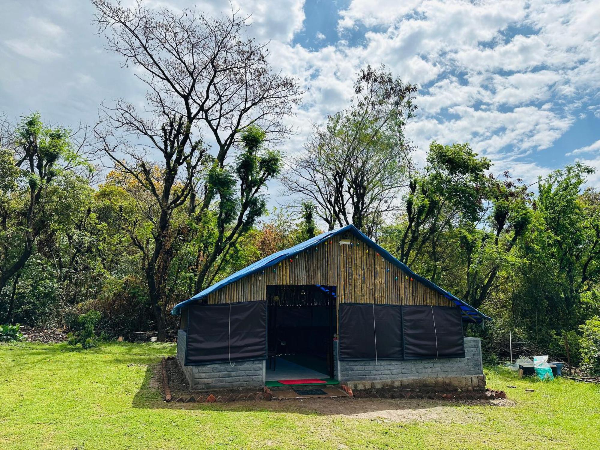 Dreamwoods A Travellers Farm Vandrarhem Dharamshala Exteriör bild